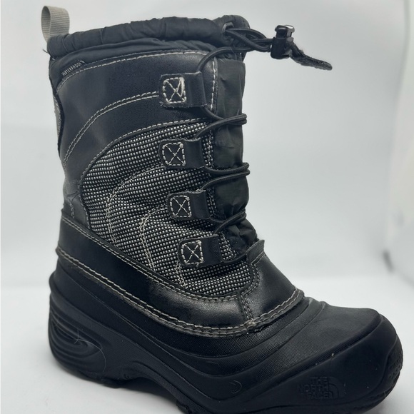 The North Face Black Kids Winter Boots - Picture 1 of 7